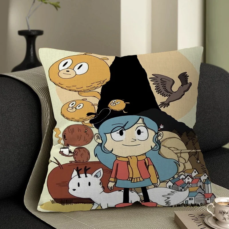Smile Hilda Cover Throw Pillow